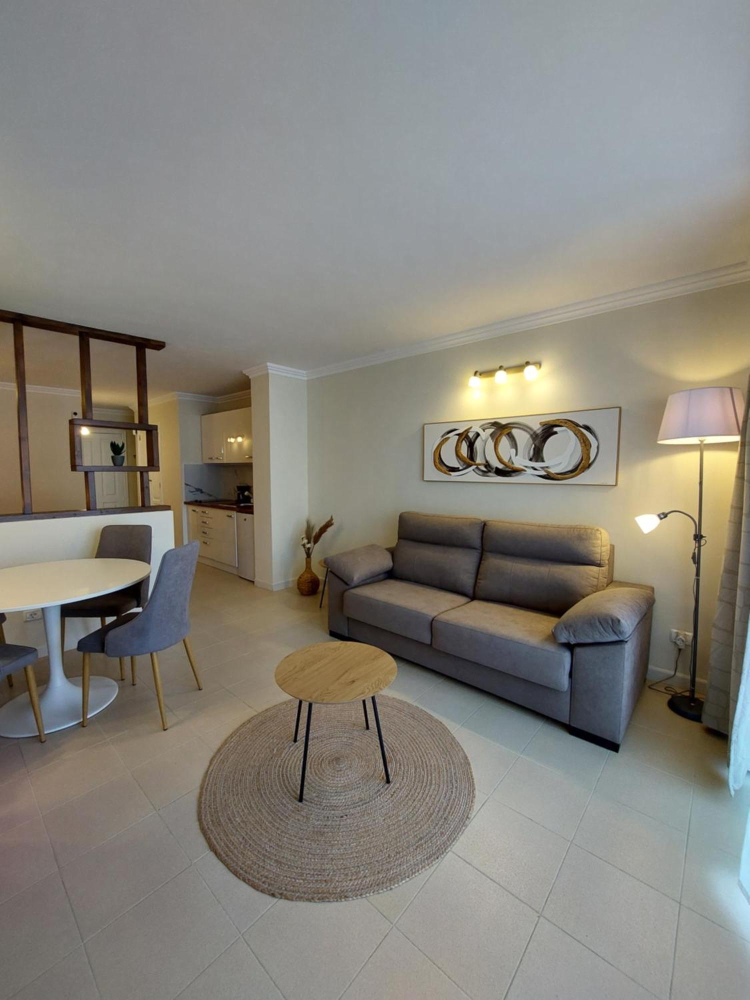 Canary Sun Apartment